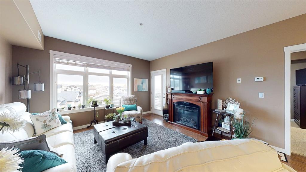 #318 19 Terrace View NE