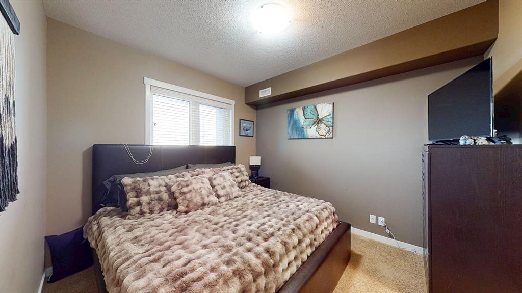 #318 19 Terrace View NE
