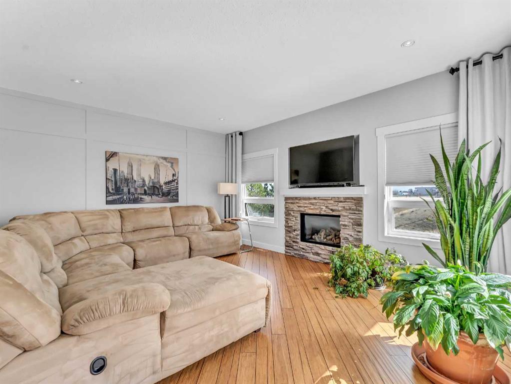 407 Jesmond Drive SW