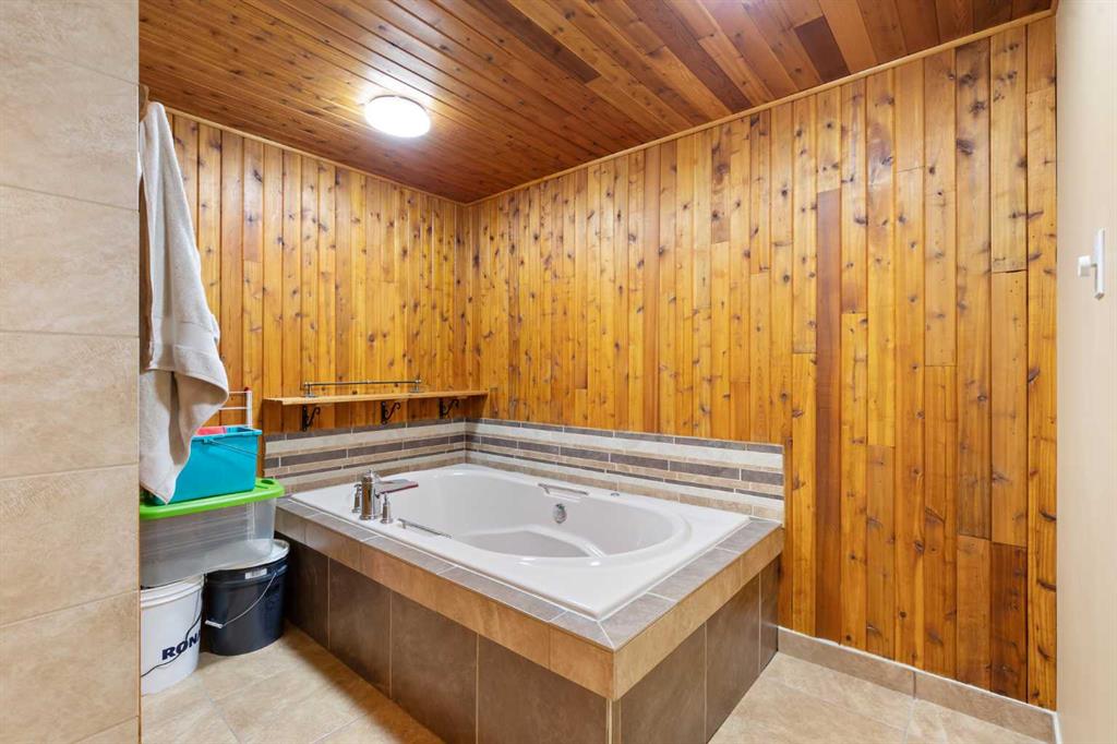48 Buttercup Court SE