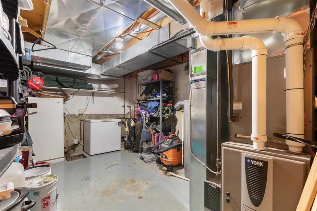 48 Buttercup Court SE