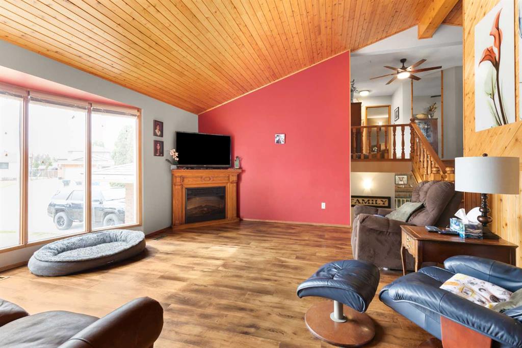 48 Buttercup Court SE