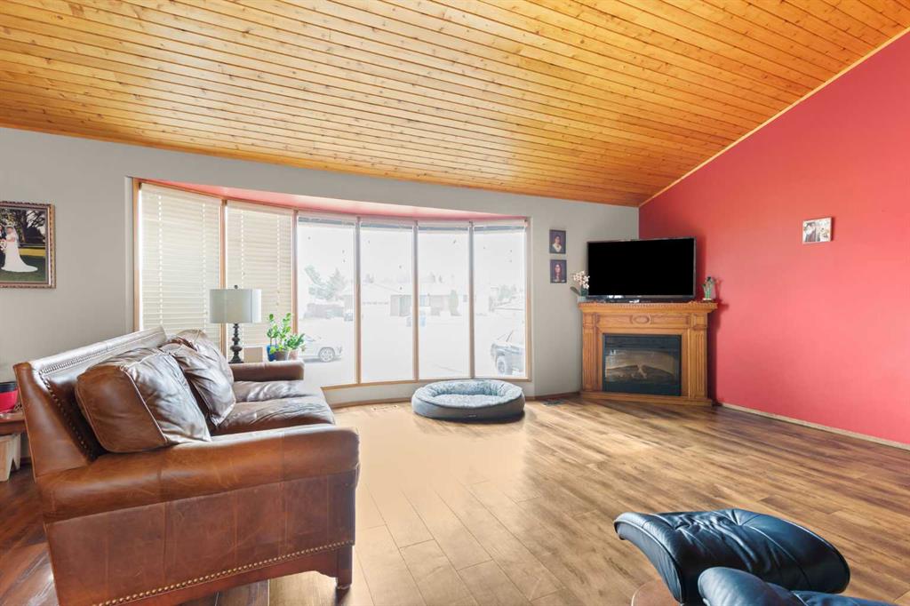 48 Buttercup Court SE