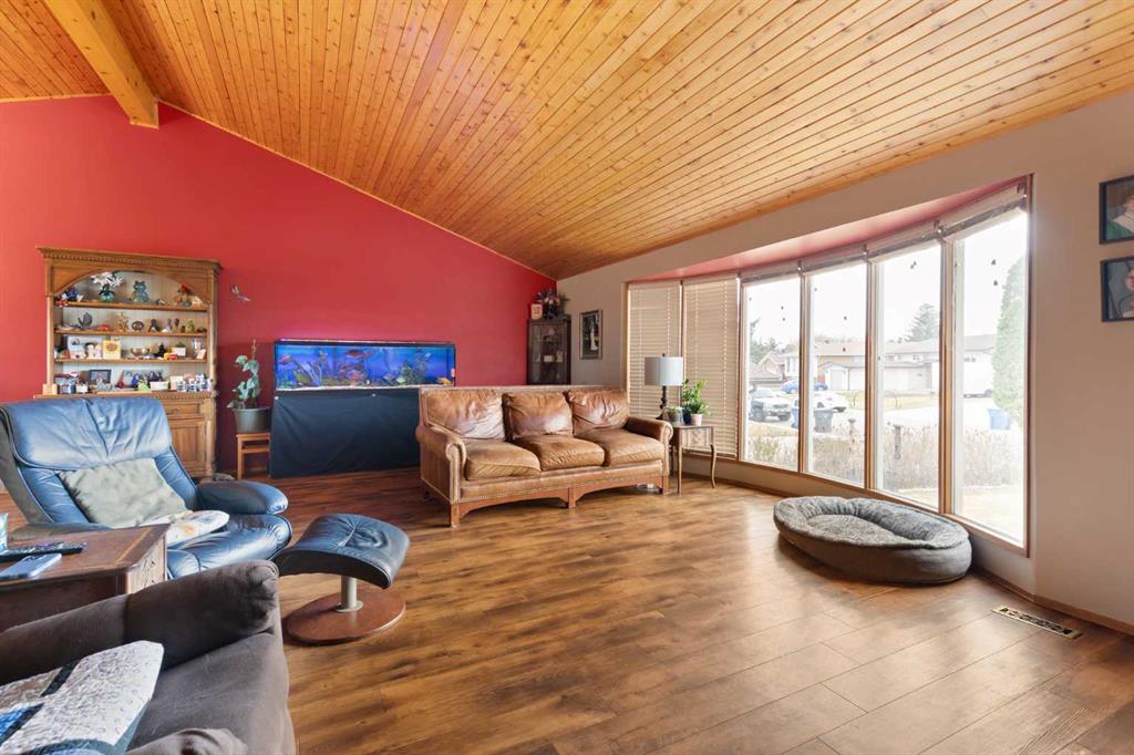 48 Buttercup Court SE