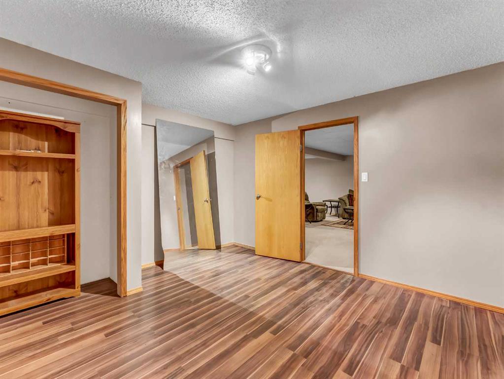 4 Redwood Court SE