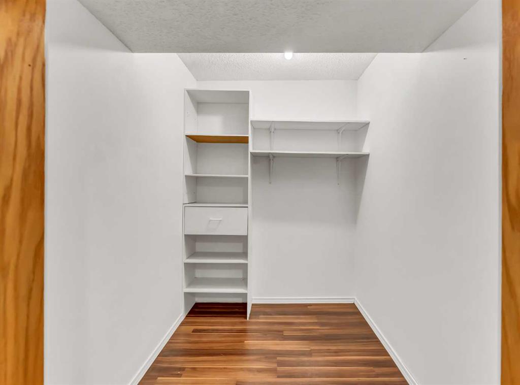 4 Redwood Court SE