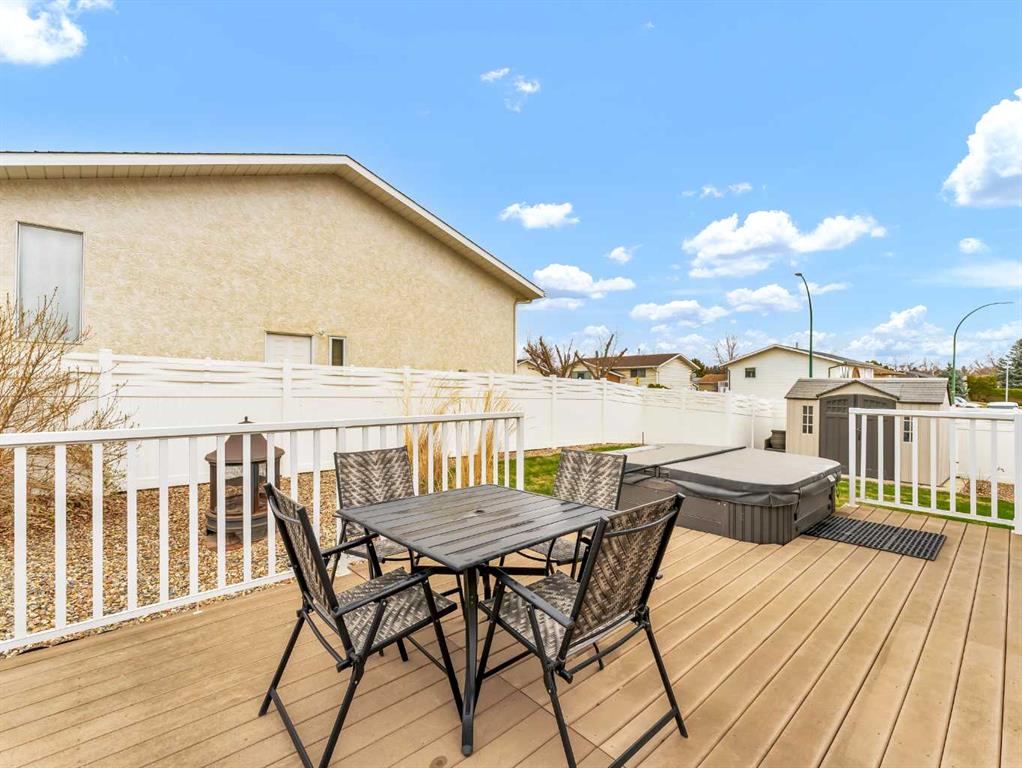 4 Redwood Court SE