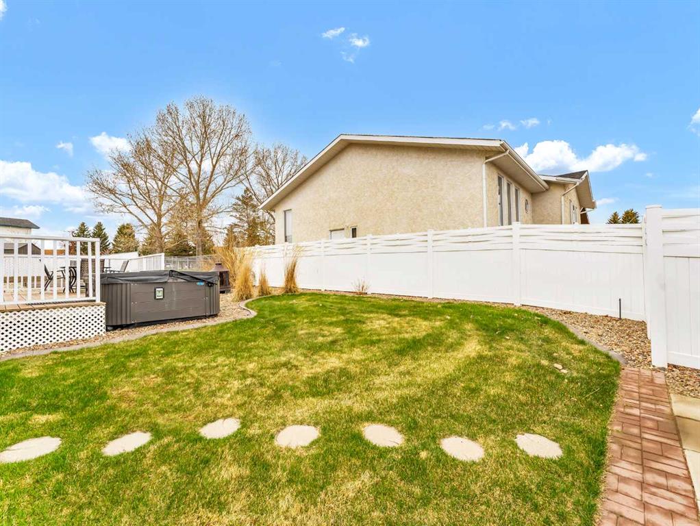 4 Redwood Court SE