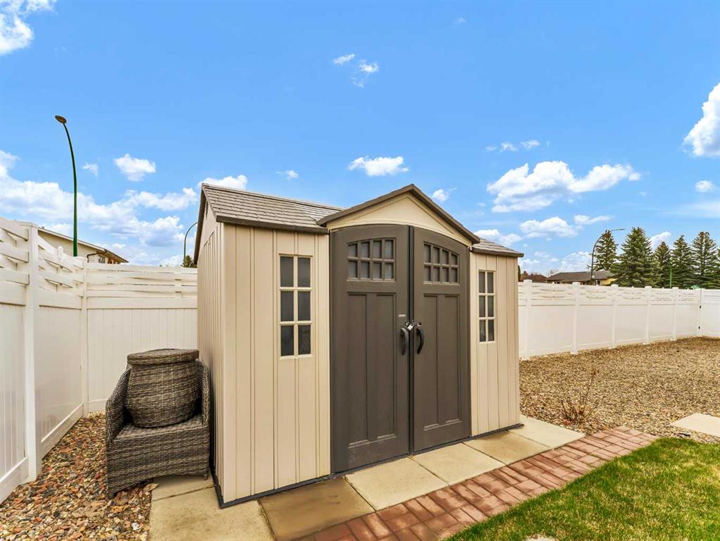 4 Redwood Court SE