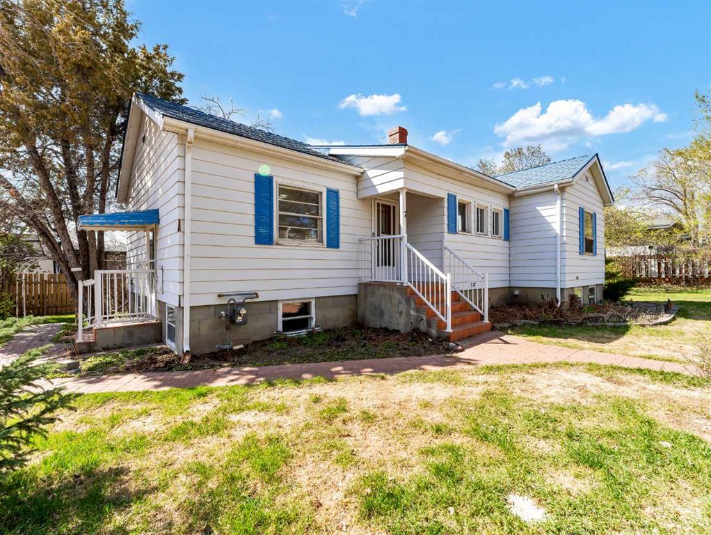 7 12 Street SW