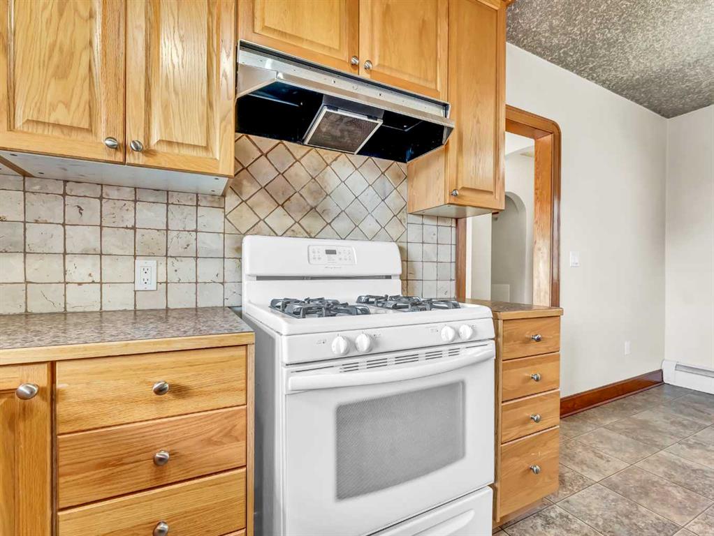 7 12 Street SW