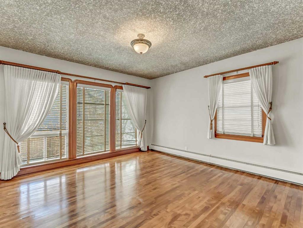 7 12 Street SW