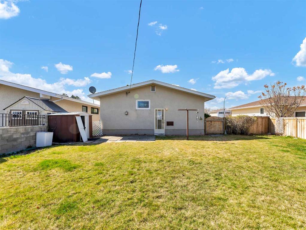 271 Colter Crescent NW