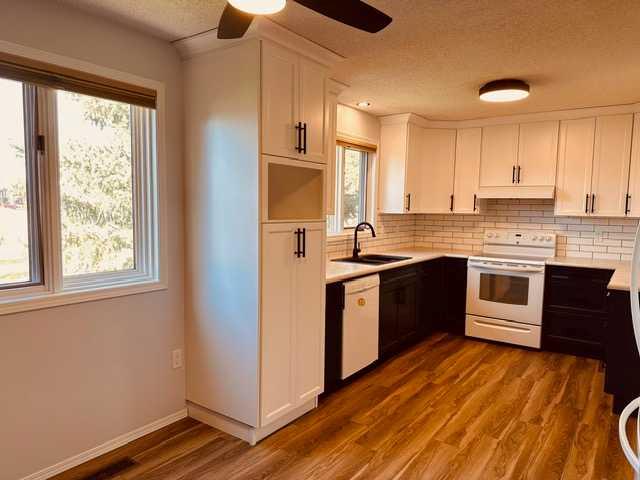 #15 1165 16th Street NE