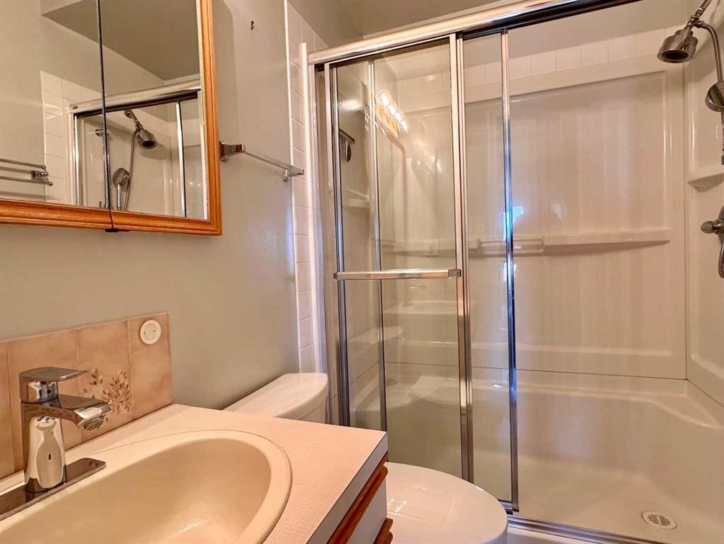 #15 1165 16th Street NE