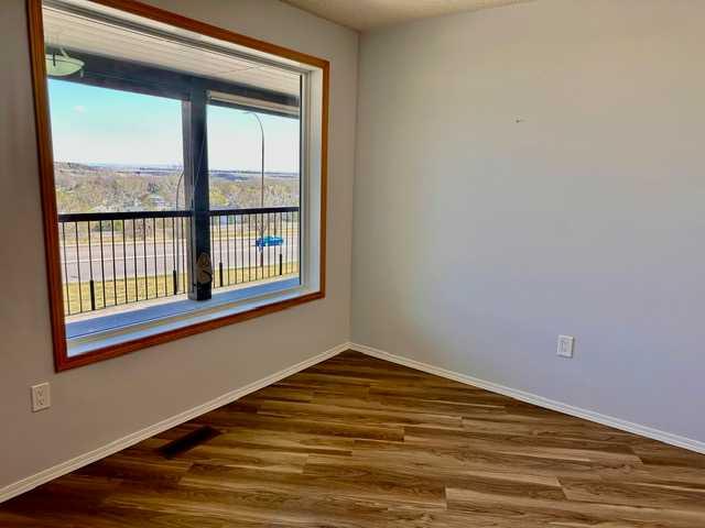#15 1165 16th Street NE