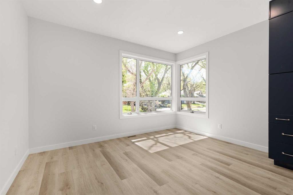 14 1 Street SW
