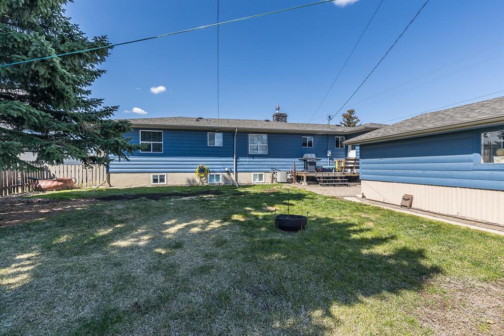 202 2 Street W