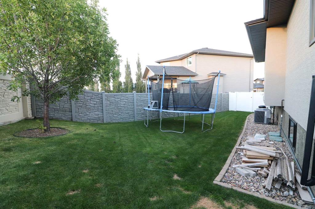 336 Somerside Crescent SE