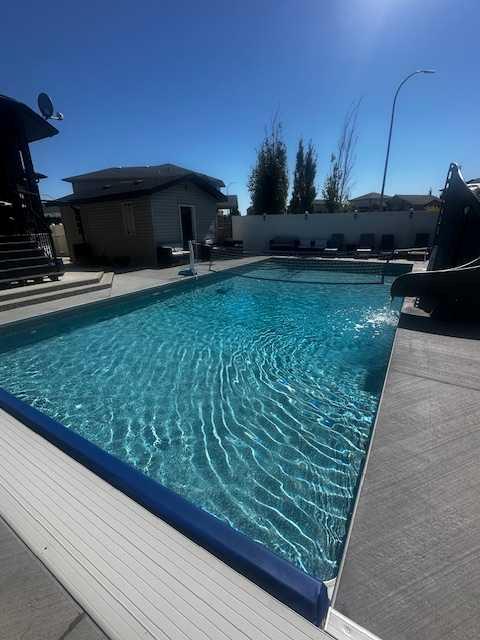 336 Somerside Crescent SE