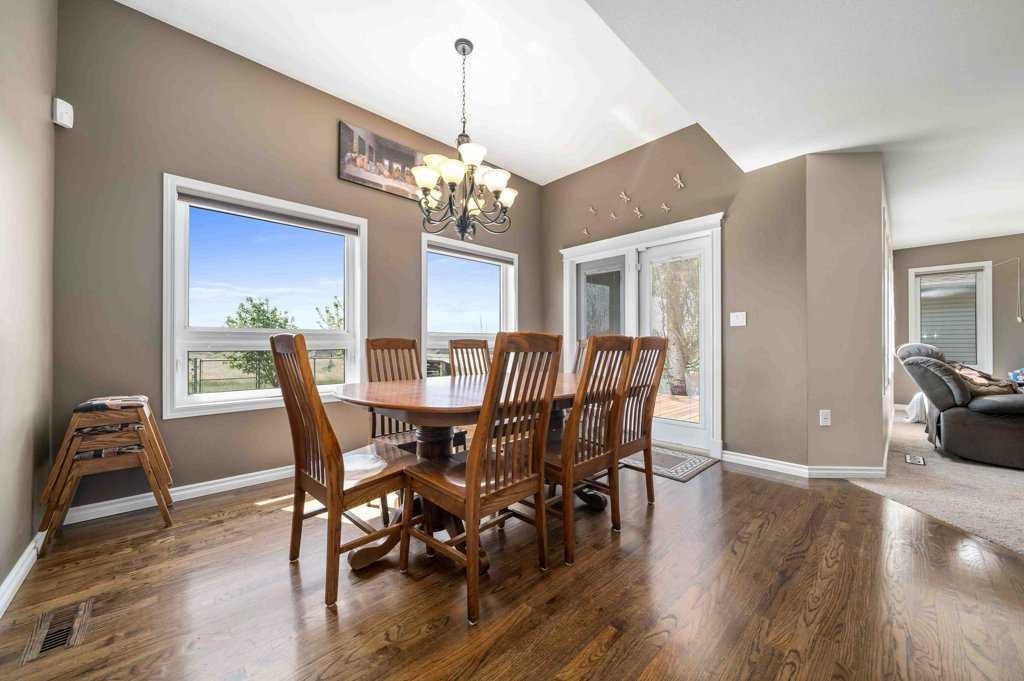 106 Redcliff Way SW