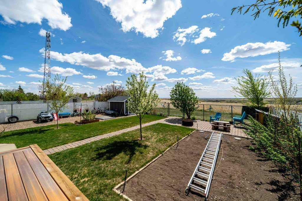 106 Redcliff Way SW