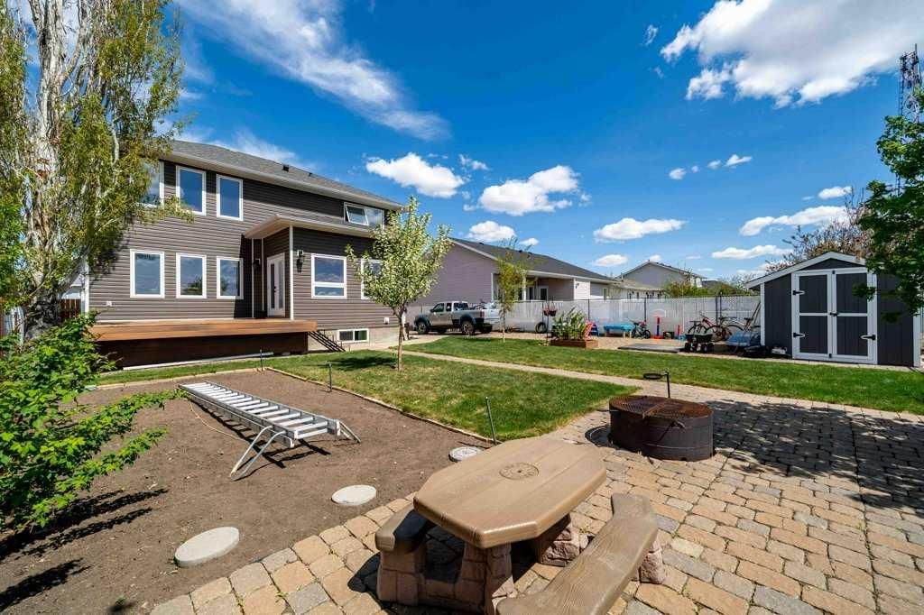 106 Redcliff Way SW