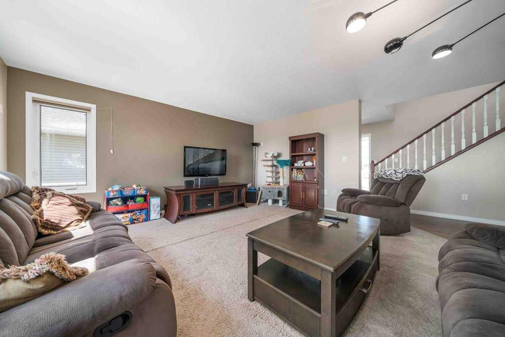 106 Redcliff Way SW