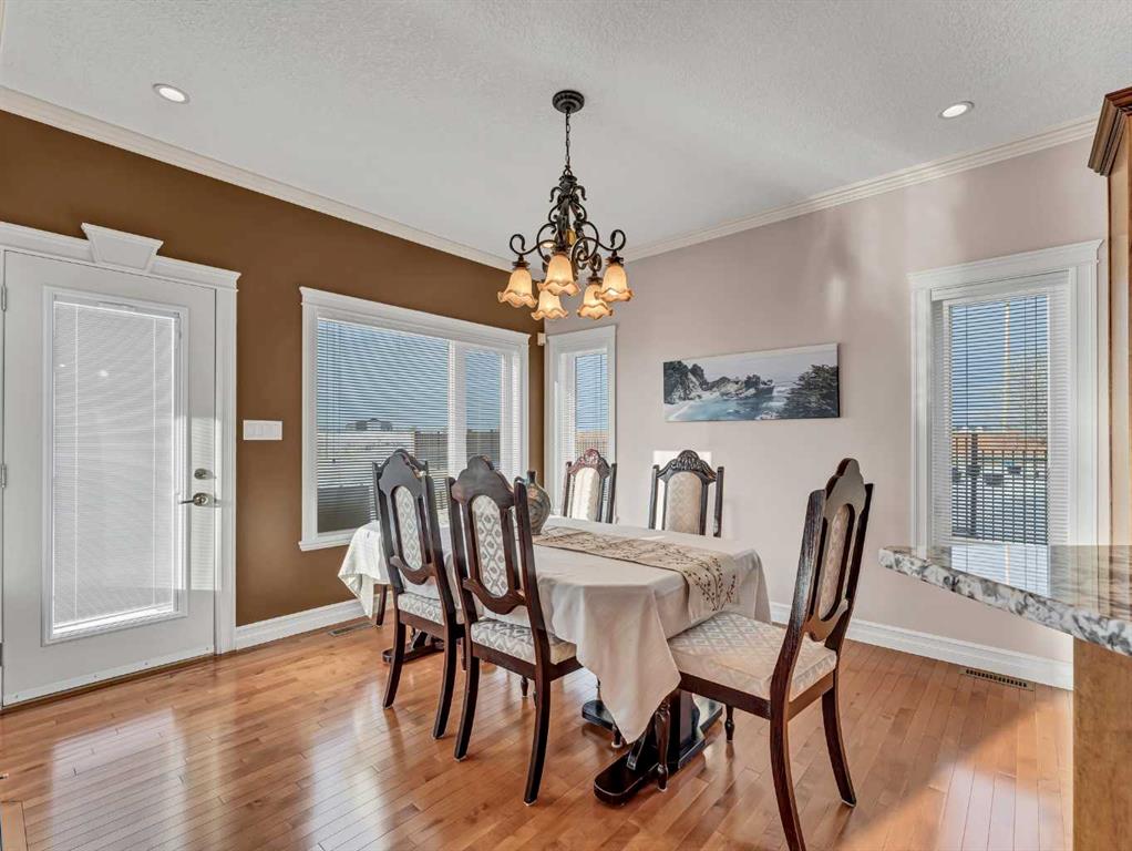 150 Desert Blume Crescent 