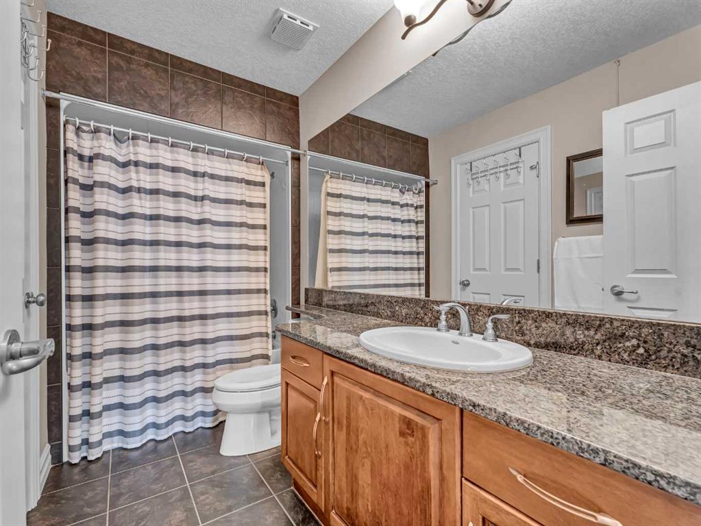 150 Desert Blume Crescent 