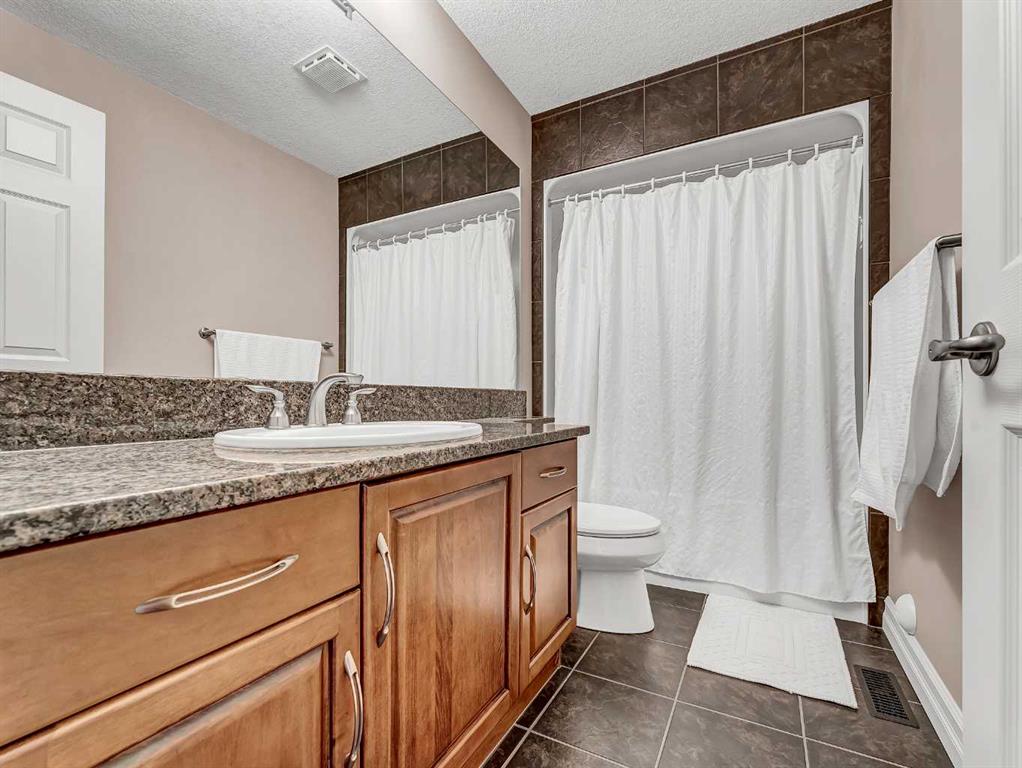 150 Desert Blume Crescent 