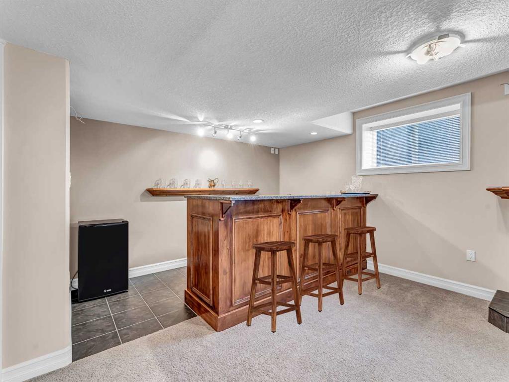 150 Desert Blume Crescent 