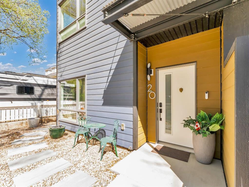 20 1 Street SW