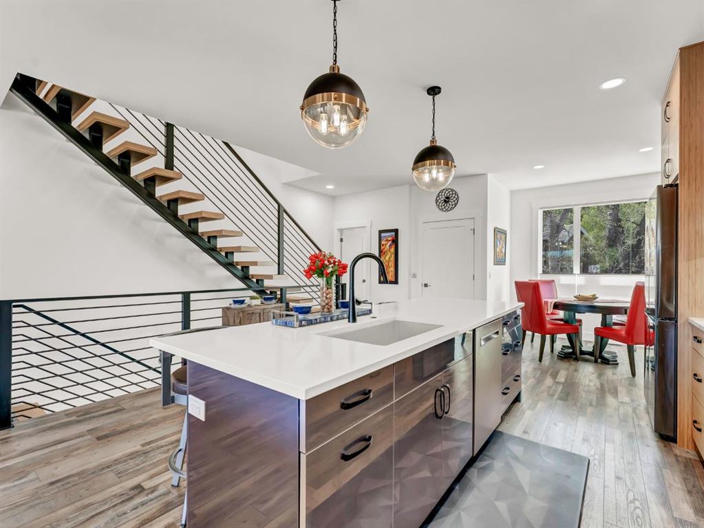 20 1 Street SW