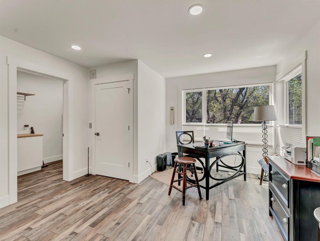 20 1 Street SW