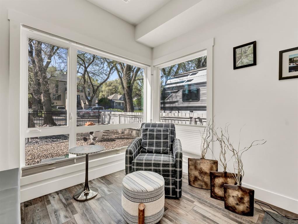 20 1 Street SW