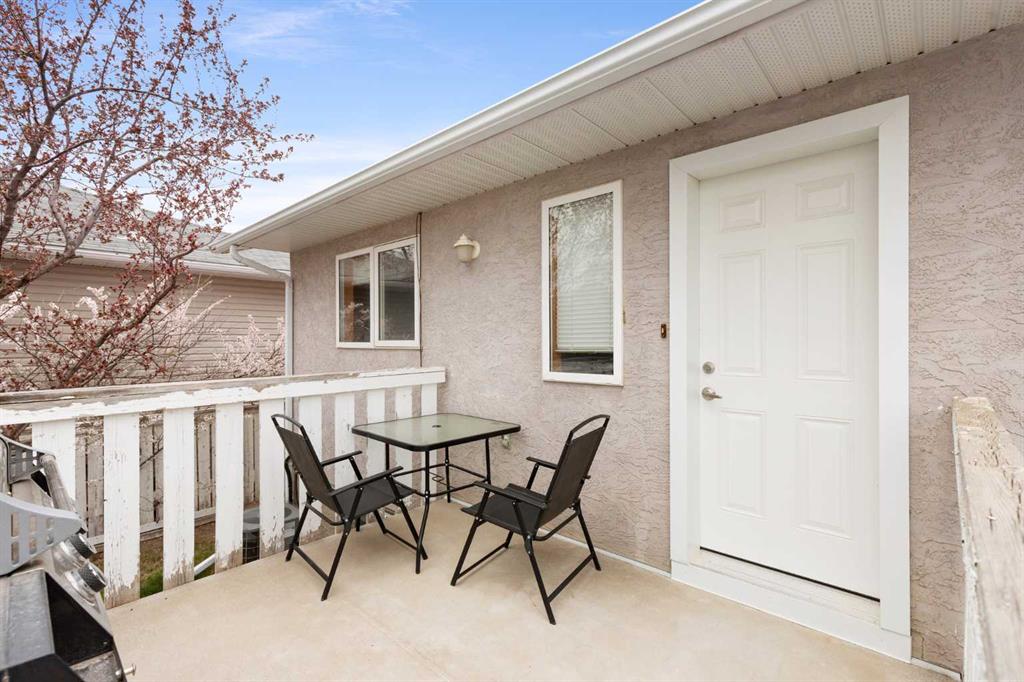 609 Hemingway Crescent NE