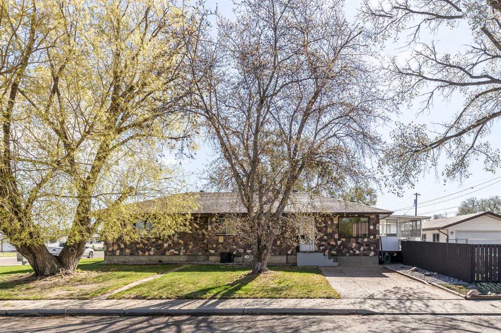 188 Burns Crescent NW, Medicine Hat