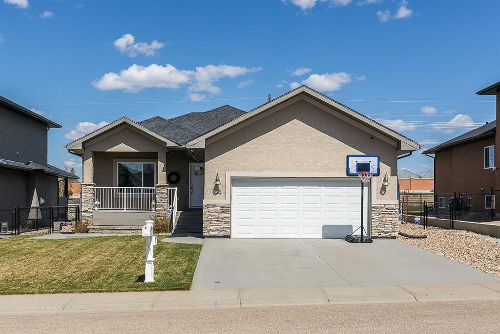 74 Desert Blume Crescent SW