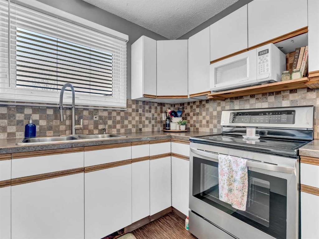 13 Cunliffe Crescent SE