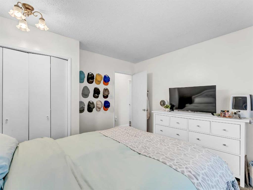 13 Cunliffe Crescent SE