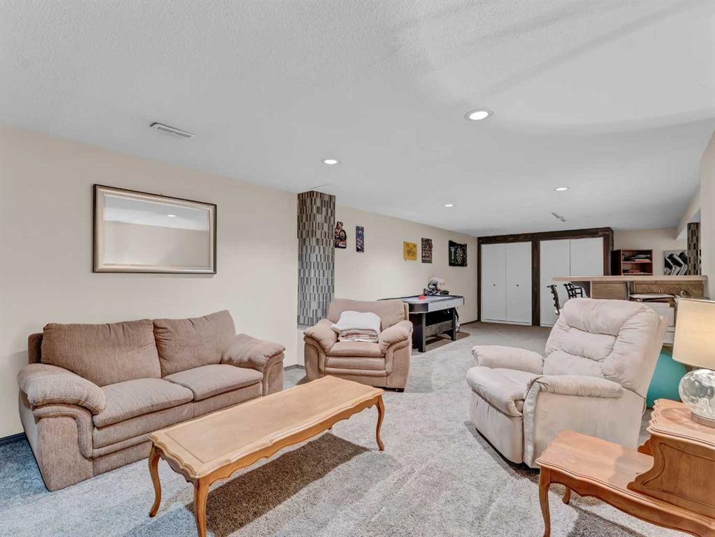 13 Cunliffe Crescent SE