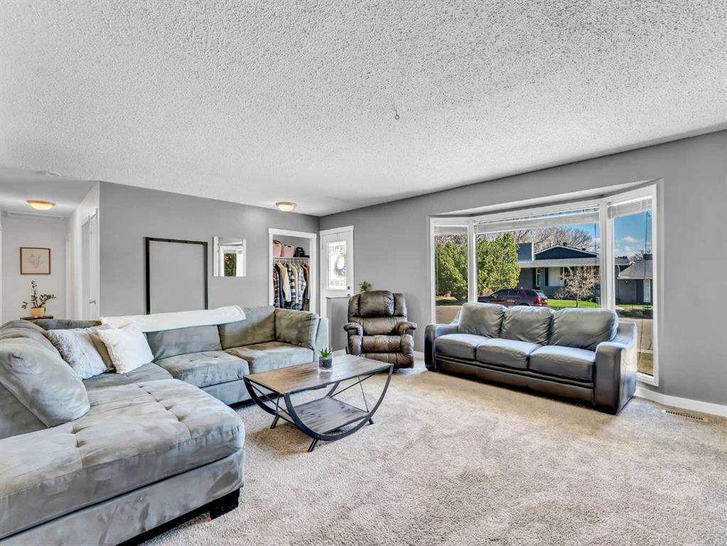 13 Cunliffe Crescent SE