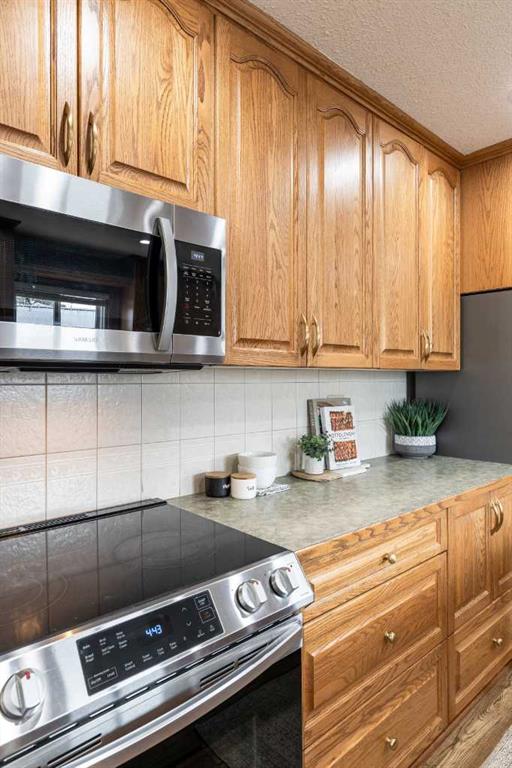 16 Rossdale Crescent SE