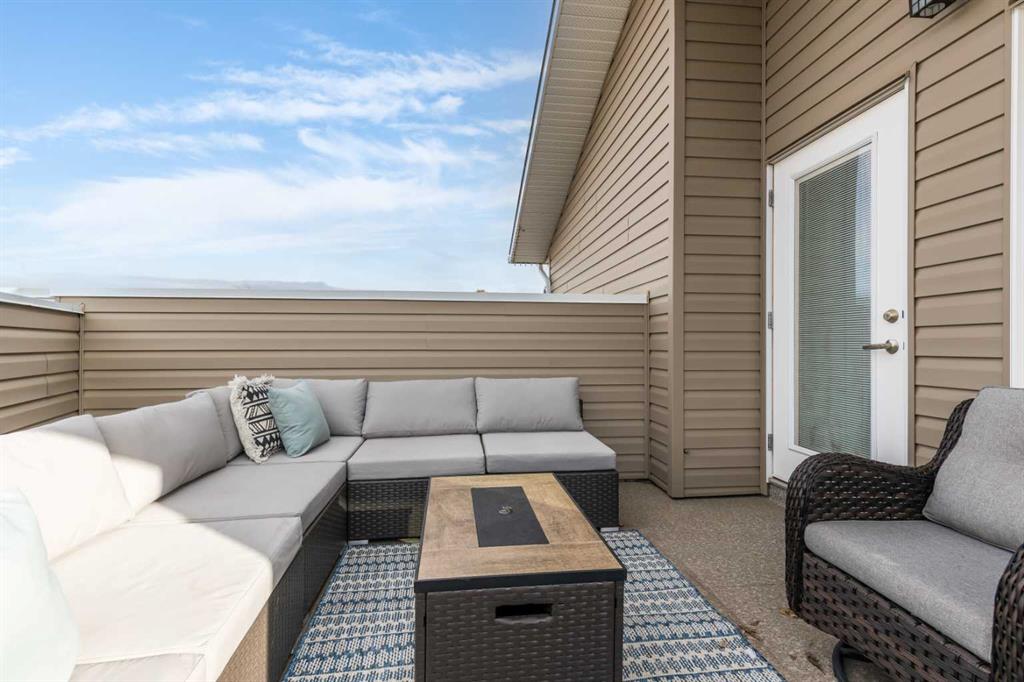 16 Rossdale Crescent SE