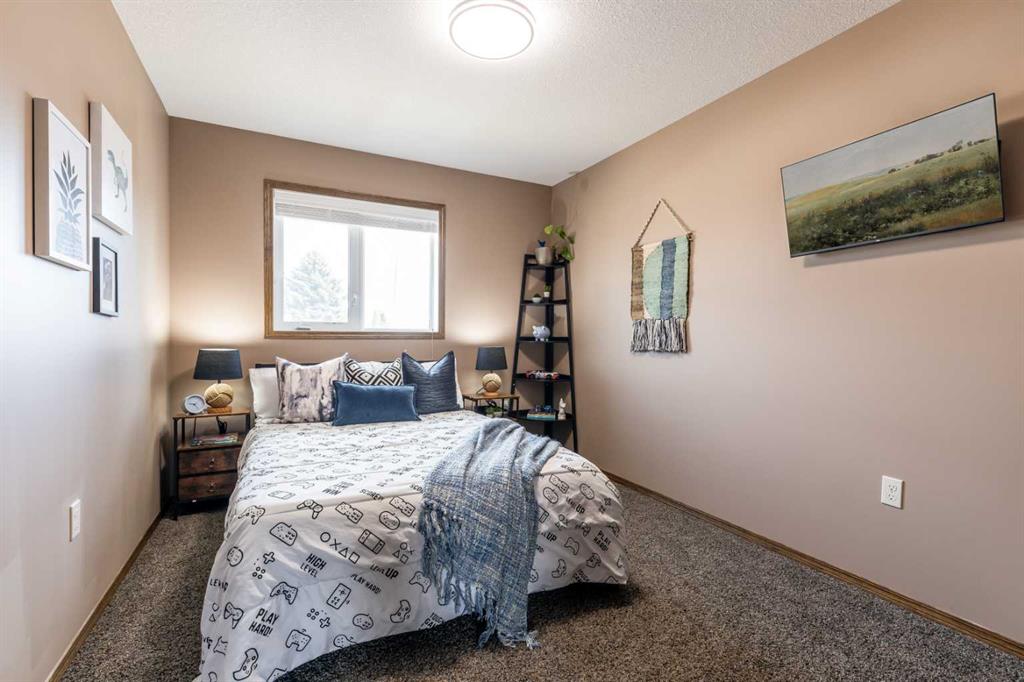16 Rossdale Crescent SE