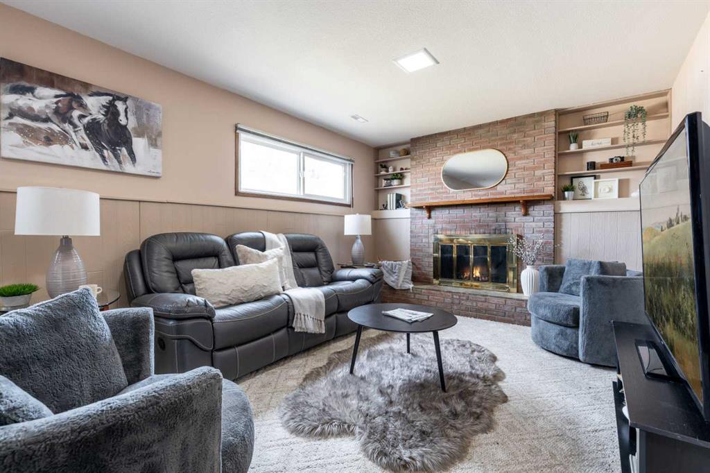 16 Rossdale Crescent SE