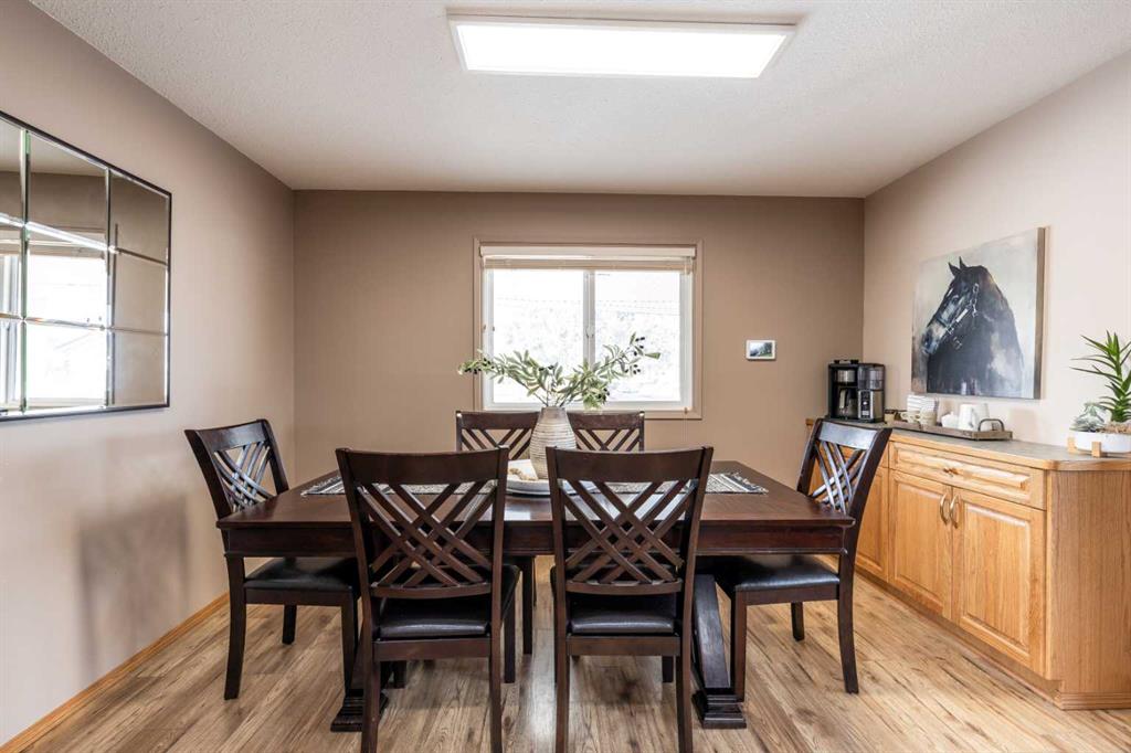 16 Rossdale Crescent SE
