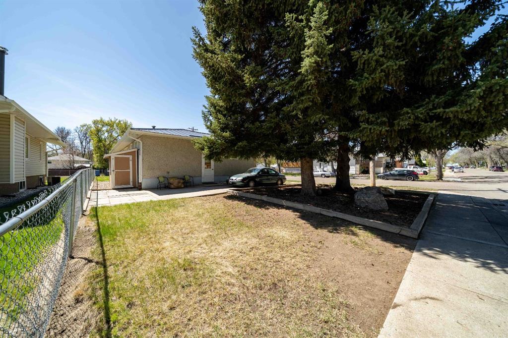 341 & 343 2 Avenue NW