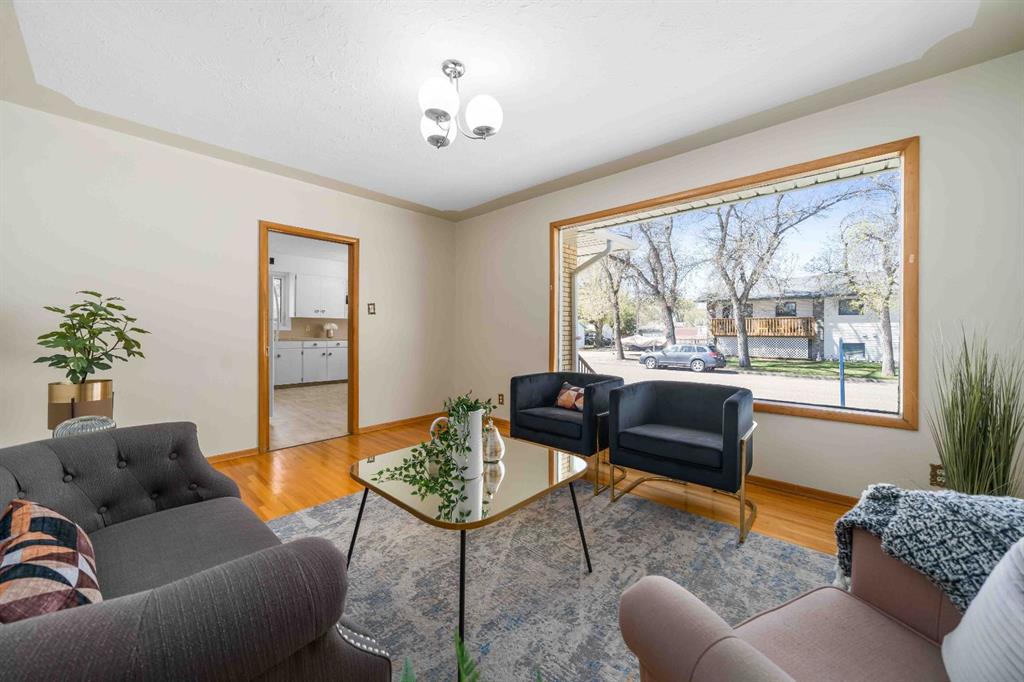 341 & 343 2 Avenue NW